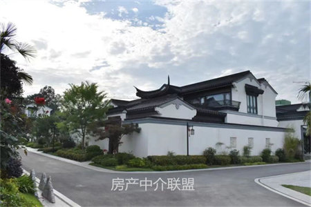 四实小附近名仕佳苑3室2厅1卫88万123m2简单装修出售