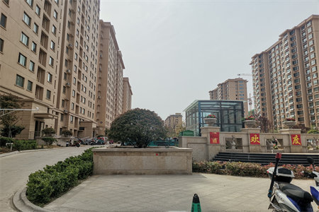 丽景名郡房产证满两年精装3室2厅1卫48万85m2